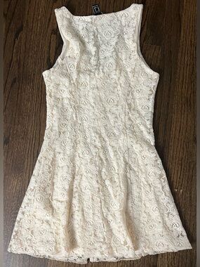 Forever 21 Black and White Size & Care Tag